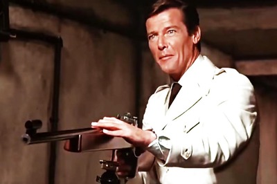 Sir Roger Moore, James Bond Actor, Dies of Cancer At 89