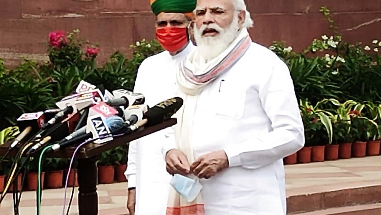 Prime Minister Narendra Modi Turns 70 Today: Here is a Look at His Political Career