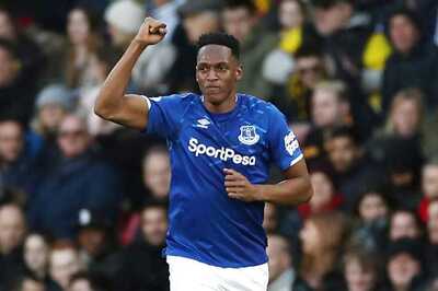 Everton Confirm Defender Yerry Mina Out for Several Weeks with Muscle Injury