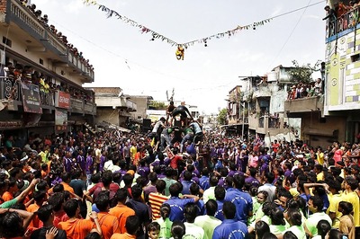 SC Refuses to Allow Human Pyramids Beyond 20-feet for Dahi Handi