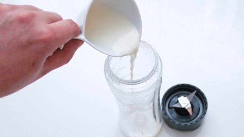 How to Make a Peanut Butter and Jelly Smoothie