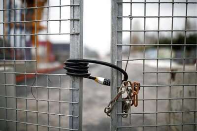 'Can My Husband Visit His Mistress?': As France Locks Down, 'Stupid' Virus Emergency Calls Plague Cops