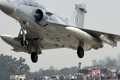 Mirage Fighter Jet's Tyre Stolen from Moving Truck in Lucknow; FIR Registered