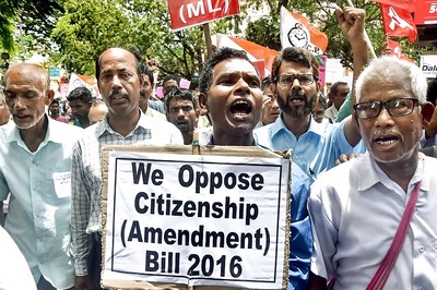 People Protesting Citizenship Bill in Assam Stopped from Proceeding Towards Secretariat