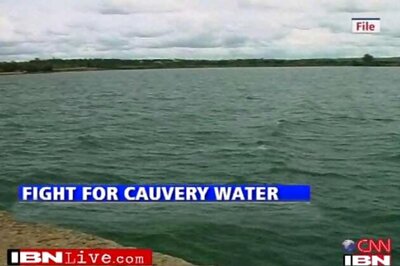 K'taka: Protests over Cauvery continue; over 100 held