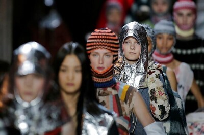 New York Fashion Week Does Barefaced Beauty With A Twist