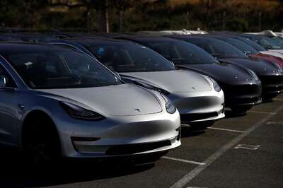 Tesla Cars to Find Parking Spots on Their Own by 2019: CEO Elon Musk