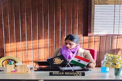 Cracked UPSC CSE in Fourth Attempt, This Woman IAS Officer Helps Aspirants Prepare for Civl Services