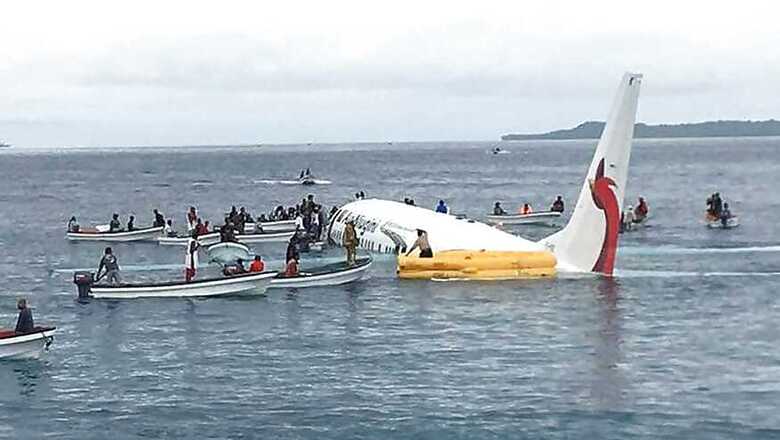 Five Killed as Honduras Plane Plunges into Sea Minutes After Taking Off