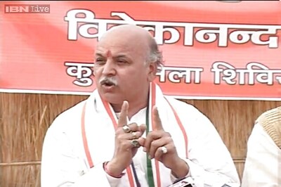 Won't allow conversion of Hindus, says Praveen Togadia