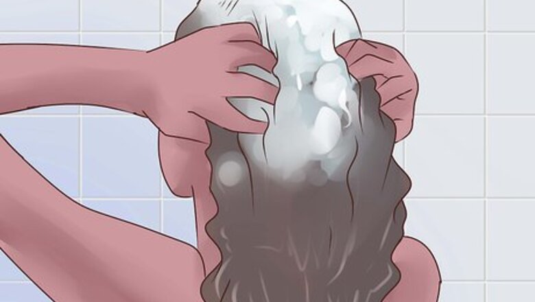 How to Use Straightening Combs on African Hair