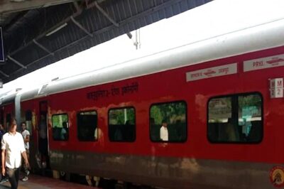 Passengers Travelling on Shatabdi Trains to Soon Get Hot Meals