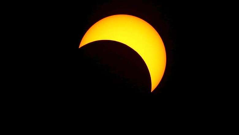 America's Total Eclipse Floods Market With Fake Sunglasses