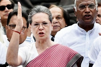 Sonia Gandhi Writes Letter in Support of Congress-SP Alliance, Hits Out At Modi