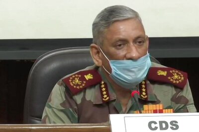 General Rawat Warns Pakistan Against Trying to Take Advantage of India's Border Row with China