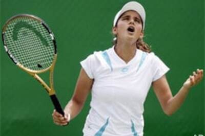 Sania crashes out of Pattaya Open