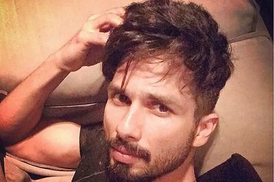 Shahid Kapoor begins 'Rangoon' shooting with director Vishal Bhardwaj