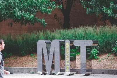 Scholarship Guide | MIT, Harvard, Stanford: Top Engineering Colleges Offering Up To 100% Fee Waiver