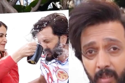 Genelia D'Souza Splashes Water on Riteish Deshmukh in This ROFL Reel on Tu Jhoothi Main Makkaar Song, Watch