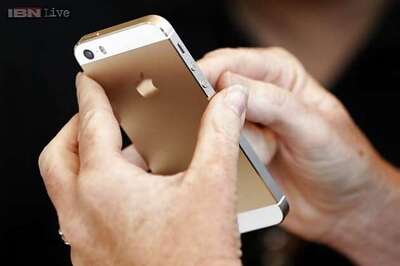 Global smartphone growth to fall sharply in 2014, expected to decline to 6 per cent in 2018: IDC