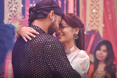 KumKum Bhagya's Latest Episode to Show Maya's Engagement Ceremony Taking Place at Vikram's Hotel