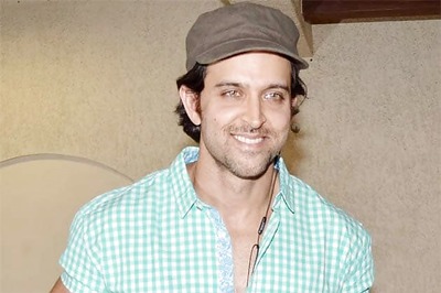 Paint! And give world a message: Hrithik Roshan's 'Bang Bang' dare to Salman Khan