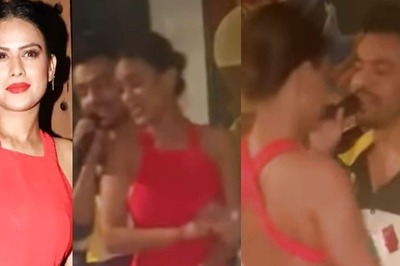 Nia Sharma Performs Intimate Dance With Tony Kakkar on Their Song Waada; Video Goes Viral