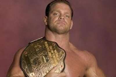 WWE wrestler, family found dead