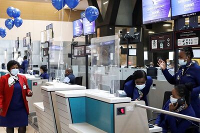 South African, UK Families Divided as New Covid Variant Wrecks Holiday Plans