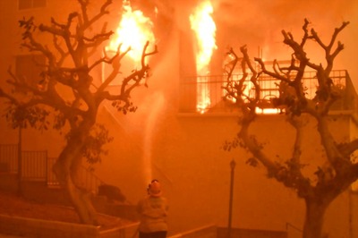 Hawaii Governor Declares Emergency for Maui Wildfire​