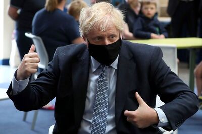 Boris Johnson Expected to Order Lockdown For England as Coronavirus Cases Top 1 Million