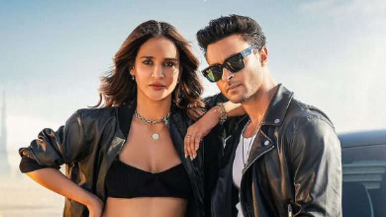 Sexy! Aisha Sharma-Aayush Sharma Turn Up The Heat In Music Video Poster; See Hot Photo