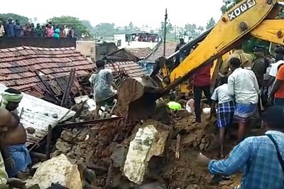 Tamil Nadu Rains LIVE: 25 Killed in State as Rain Wreaks Havoc; 1,000 People in Relief Camps