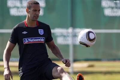EPL: Injured Ferdinand out until Sep. for Man Utd