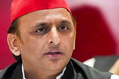 Akhilesh Yadav Slams Cops in Priests Attire At Kashi Vishwanath, Says 'Those Ordered This Should Be Suspended'