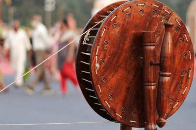 Why August 7 is Celebrated as National Handloom Day? Theme, History and Significance