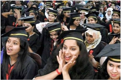 HRD Ministry Plans to Give Undergraduate Courses a Professional Edge