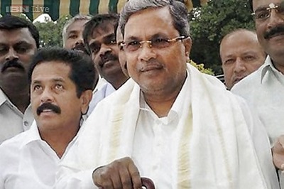 Karnataka CM invites global firms to invest in state