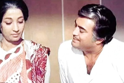 Suchitra Sen Birth Anniversary: Top Performances of the Aandhi Actress