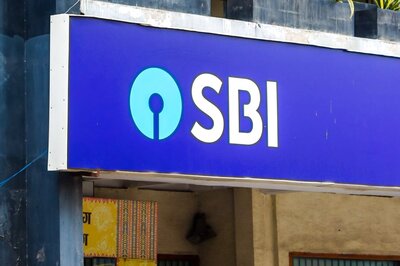 SBI Waives Off SMS Charges On Mobile Fund Transfers; Check Details