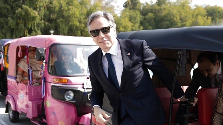 'Thankful for India's Hospitality': Blinken Meets US Consulates' Staff, Rides in Auto Rickshaw