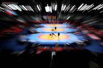 Indian wrestlers strike gold at Commonwealth Championships
