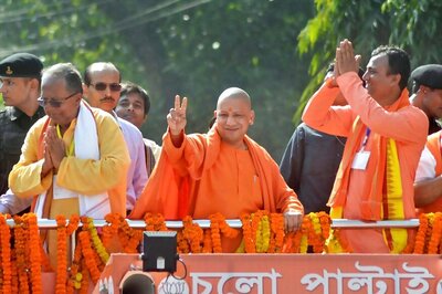 Hours Before EC Announcement, CM Yogi Gave Minister Status to 72 Leaders to Woo Dissenting Allies