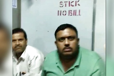 Woman Abused in Kolkata Local for 'Dressing Inappropriately and Straying Out of Her Limits'