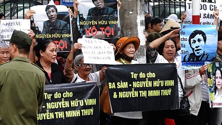 Protests in Vietnam as prominent blogger goes on trial
