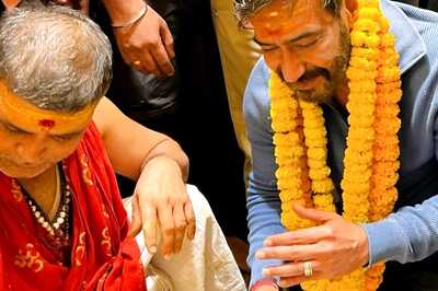 Ajay Devgn Seeks Blessings At Kashi Vishwanath Temple After Drishyam 2's Success; See Photo