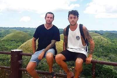 Two British Youth Reach Out to Travel Guide in India During Tough Times