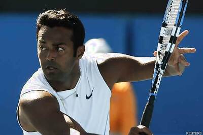 Paes-Peya knocked out of French Open