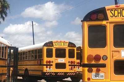 Delhi: School Bus Rams into School Van, 7 Children Injured