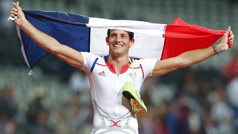 Olympics: Lavillenie wins pole vault